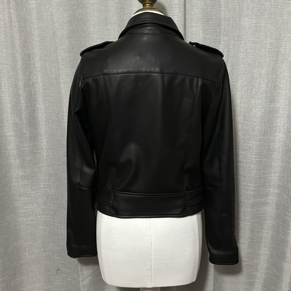 Like New Calvin Klein Faux Leather Cropped Biker Style Jacket-Sz S-Black - Picture 9 of 16